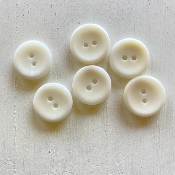 Lot de 6 boutons corozo blanc cassé 15 mm