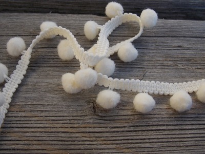 Pompom ribbon