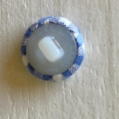 Bouton recouvert Tilda Gingham Blue