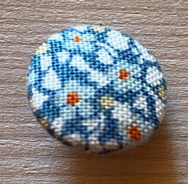 Bouton recouvert Tilda Brie Blue