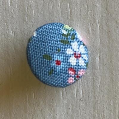 Bouton recouvert Tilda Gracie Blue