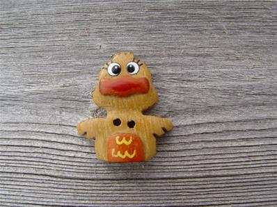 Duckling wood button